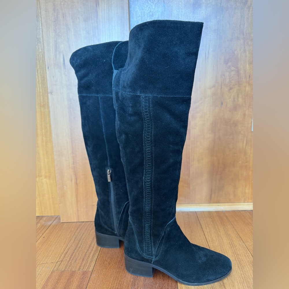 Vince Camuto Black Suede Kochelda over the knee tall flat Boots womenโs 8